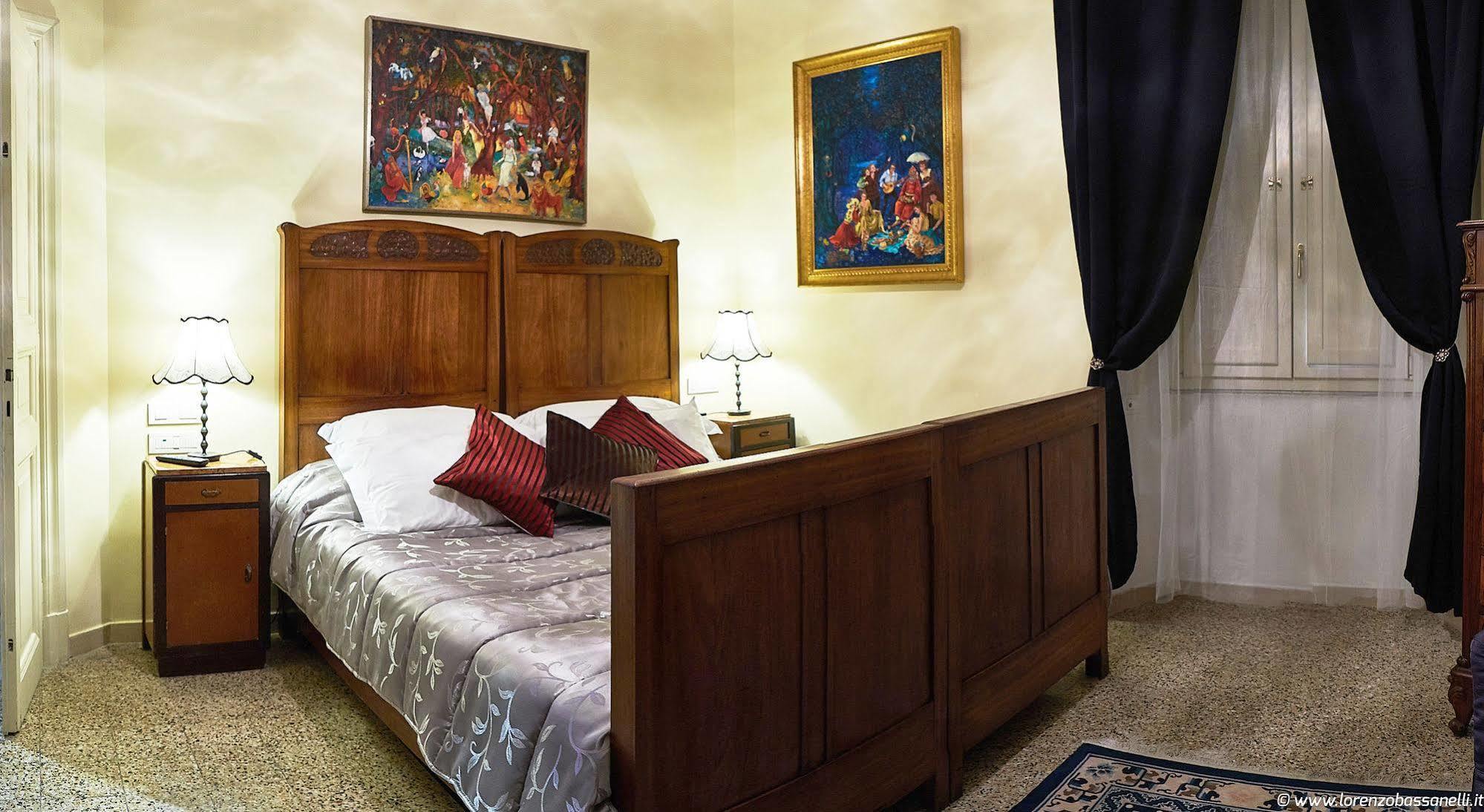 Hostal Experience *
